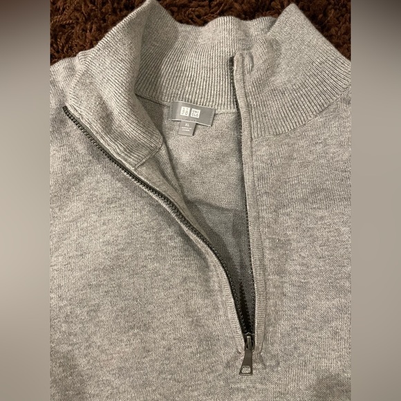 Uniqlo Men’s Zipper Neck Sweater - size XL - Picture 1 of 4
